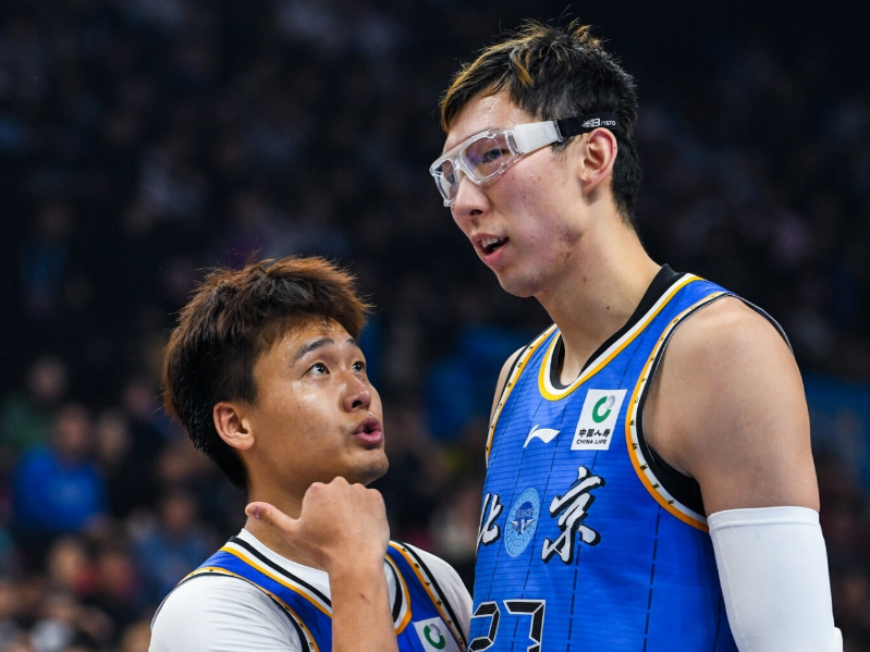 世界杯比赛在线观看入口-北京晋级赢在哪：4人15+轰18-0逆转 周琦统治内线+杰曼三双无解